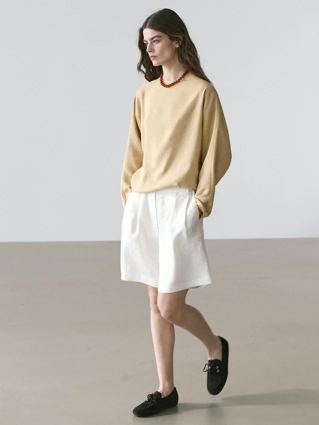 100% linnen bermuda met korte plooien 100% linnen bermuda met korte plooien