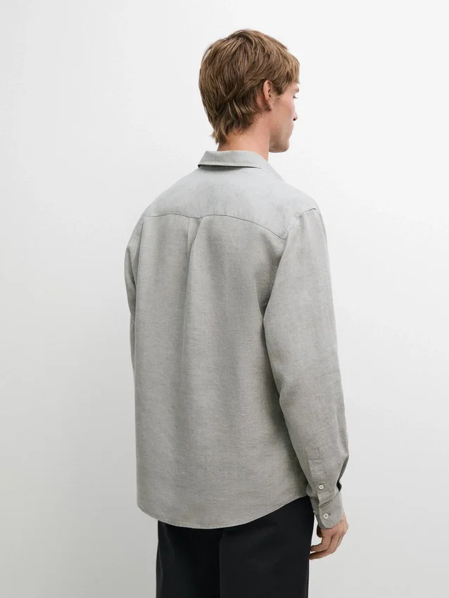 100% linnen overhemd met zakdetail 100% linnen overhemd met zakdetail
