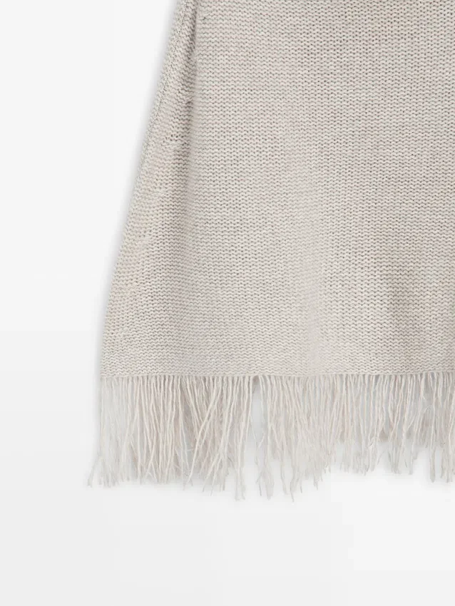 100% wollen cape met franjes 100% wollen cape met franjes