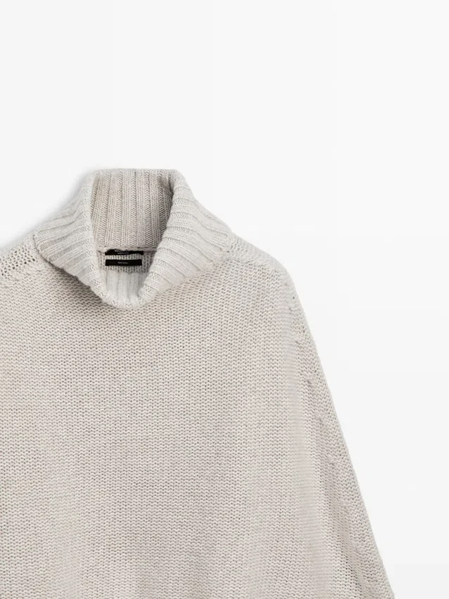 100% wollen cape met franjes 100% wollen cape met franjes