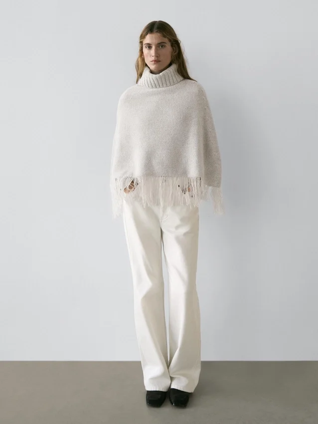 100% wollen cape met franjes 100% wollen cape met franjes