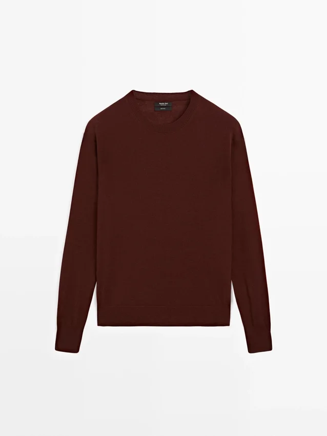 100% wollen fijn gebreide trui met ronde hals 100% wollen fijn gebreide trui met ronde hals