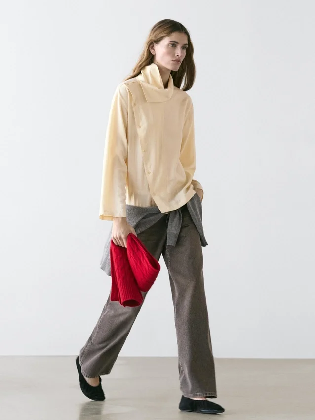 Asymmetrisch overhemd met knopen Asymmetrisch overhemd met knopen