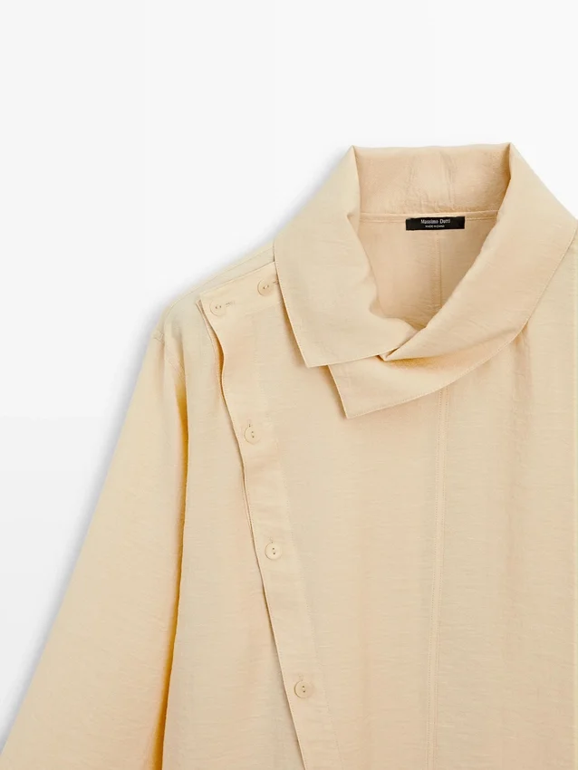 Asymmetrisch overhemd met knopen Asymmetrisch overhemd met knopen