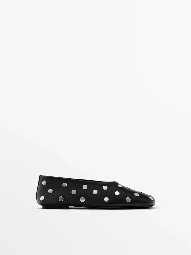 Ballerina’s met studs en vierkante neus Ballerina’s met studs en vierkante neus