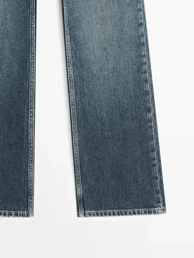 Boot-cut jeans met hoge taille Boot-cut jeans met hoge taille