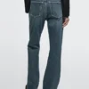 Boot-cut jeans met hoge taille Boot-cut jeans met hoge taille