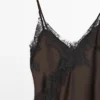 Camisole-jurk met kanten details Camisole-jurk met kanten details