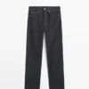 Comfortabele jeans met rechte pijpen en hoge taille