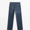 Comfortabele jeans met rechte pijpen en hoge taille