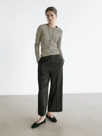 Cropped stretchbroek met wijde pijpen