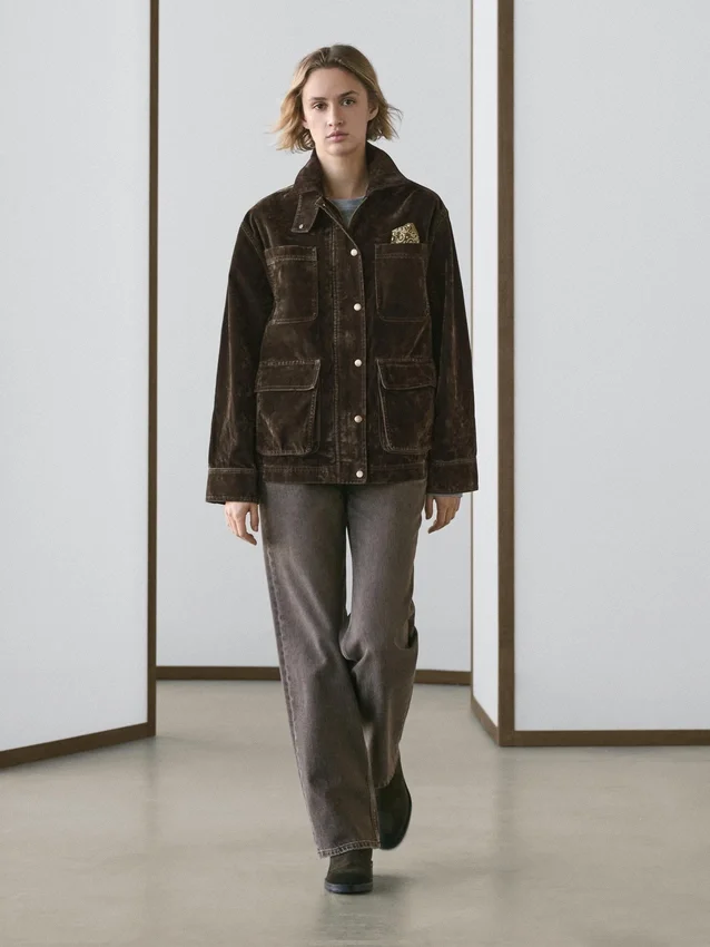 Flocked denim jasje met kraagdetail Flocked denim jasje met kraagdetail