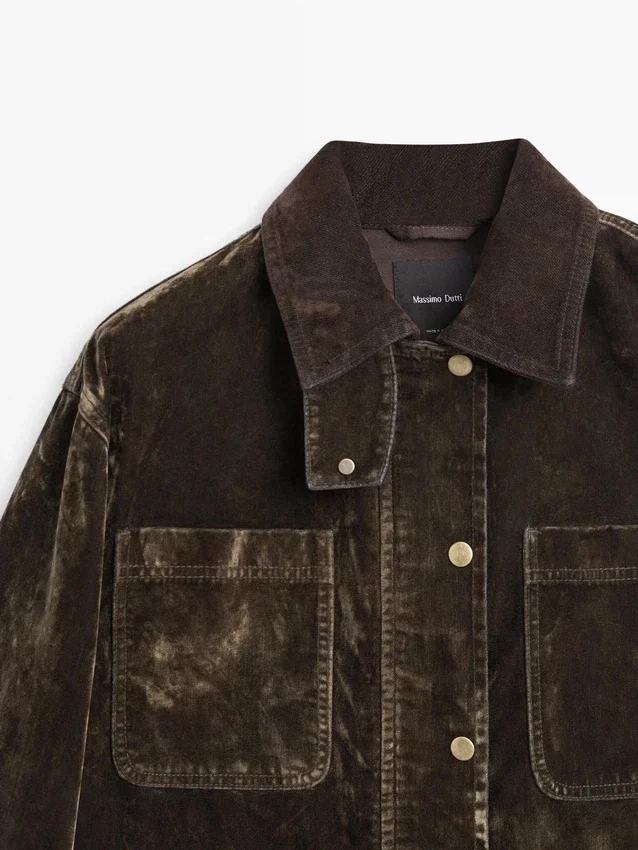 Flocked denim jasje met kraagdetail Flocked denim jasje met kraagdetail