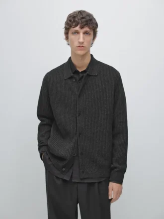 Gebreid vesttrui van katoen- en wolmix met knopen