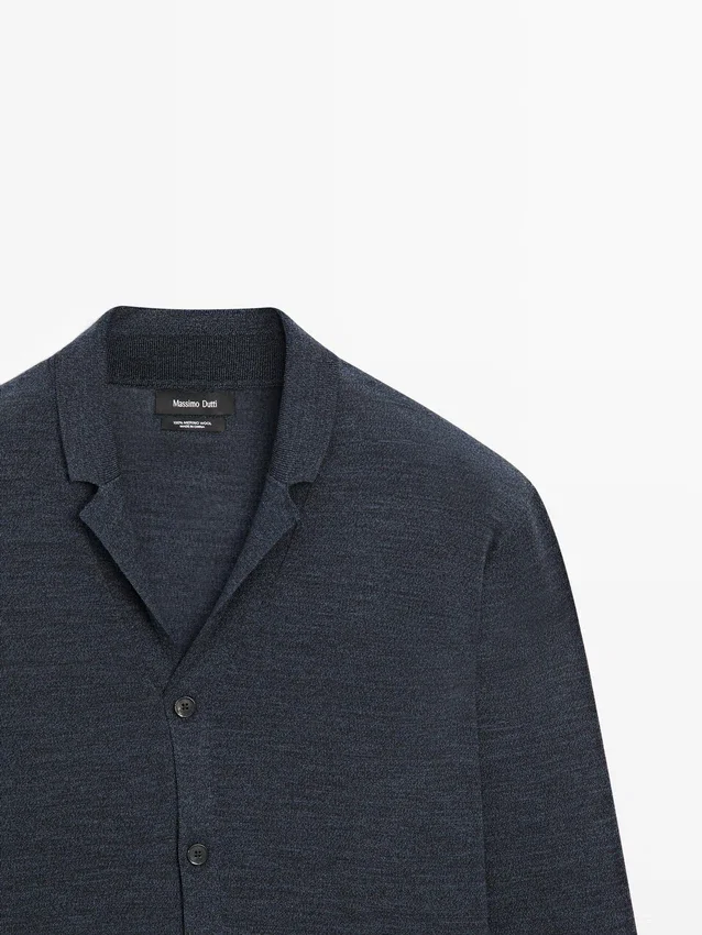 Gebreid vesttrui van wolmix met reverskraag Gebreid vesttrui van wolmix met reverskraag