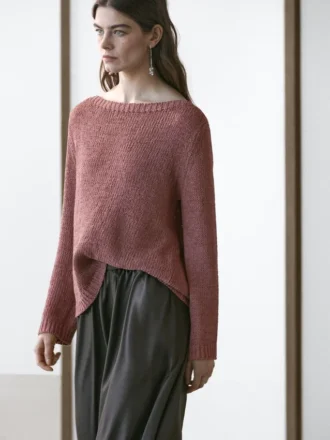 Gebreide trui met boothals