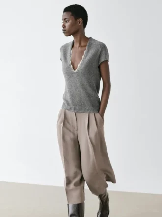 Gebreide trui met korte mouwen en kant