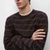 Gestreepte gebreide trui met ronde hals