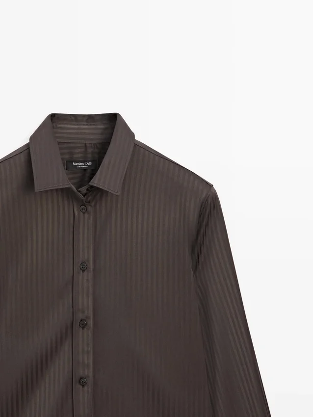 Gestreepte soepelvallende overhemd Gestreepte soepelvallende overhemd