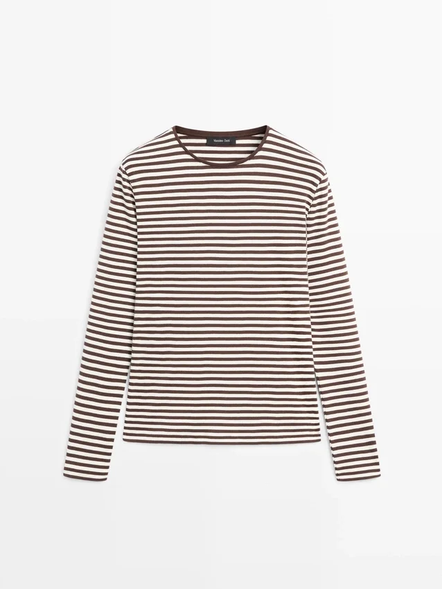 Gestrept T-shirt met lange mouwen en contrasterende details Gestrept T-shirt met lange mouwen en contrasterende details