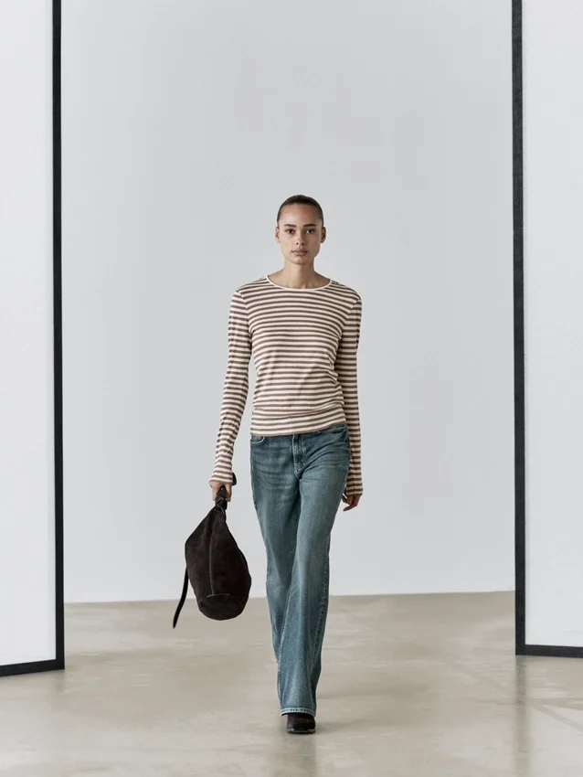 Gestrept T-shirt van 100% katoen Gestrept T-shirt van 100% katoen