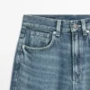 Jeans met hoge taille en wijde pijpen Jeans met hoge taille en wijde pijpen