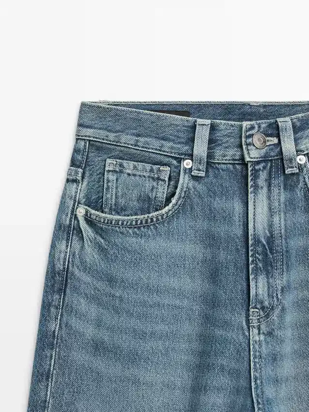 Jeans met hoge taille en wijde pijpen Jeans met hoge taille en wijde pijpen