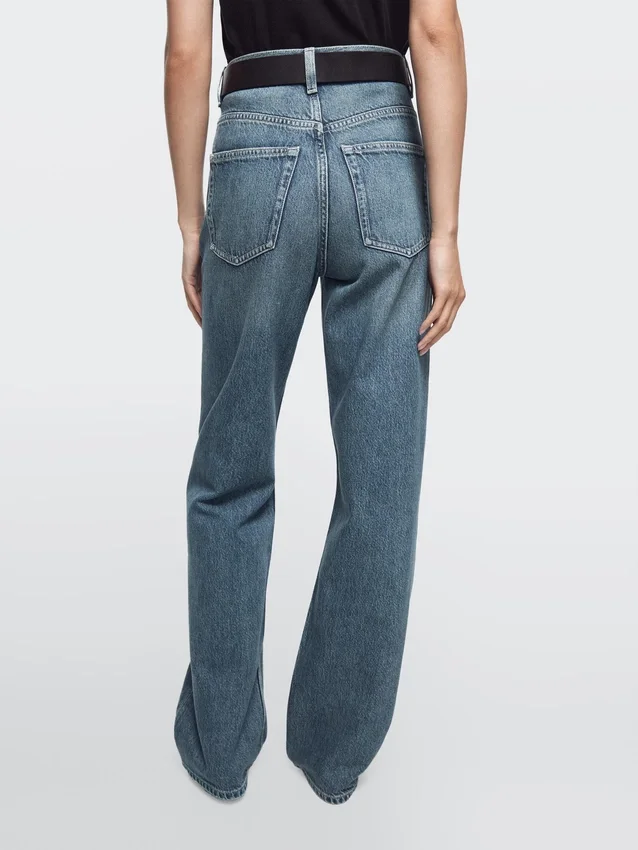 Jeans met hoge taille en wijde pijpen Jeans met hoge taille en wijde pijpen