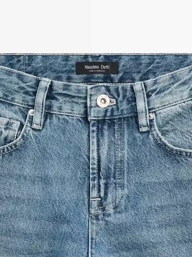 Jeans met lage taille en rechte pijpen Jeans met lage taille en rechte pijpen