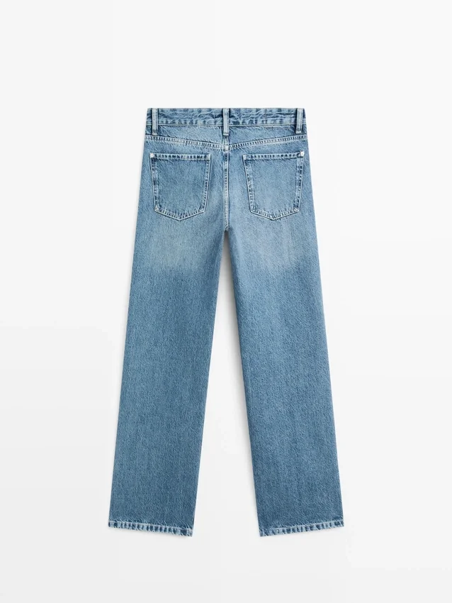 Jeans met lage taille en rechte pijpen Jeans met lage taille en rechte pijpen