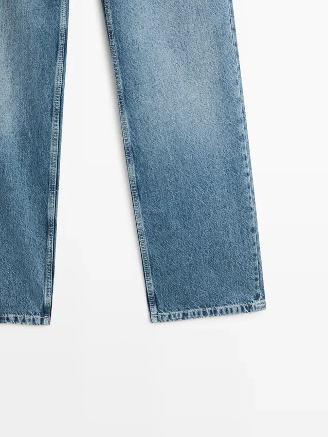 Jeans met lage taille en rechte pijpen Jeans met lage taille en rechte pijpen