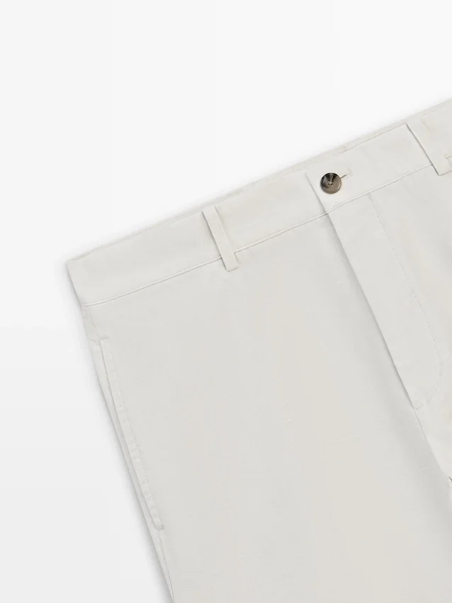 Katoenen en linnen broeken met taps toelopende pasvorm Katoenen en linnen broeken met taps toelopende pasvorm