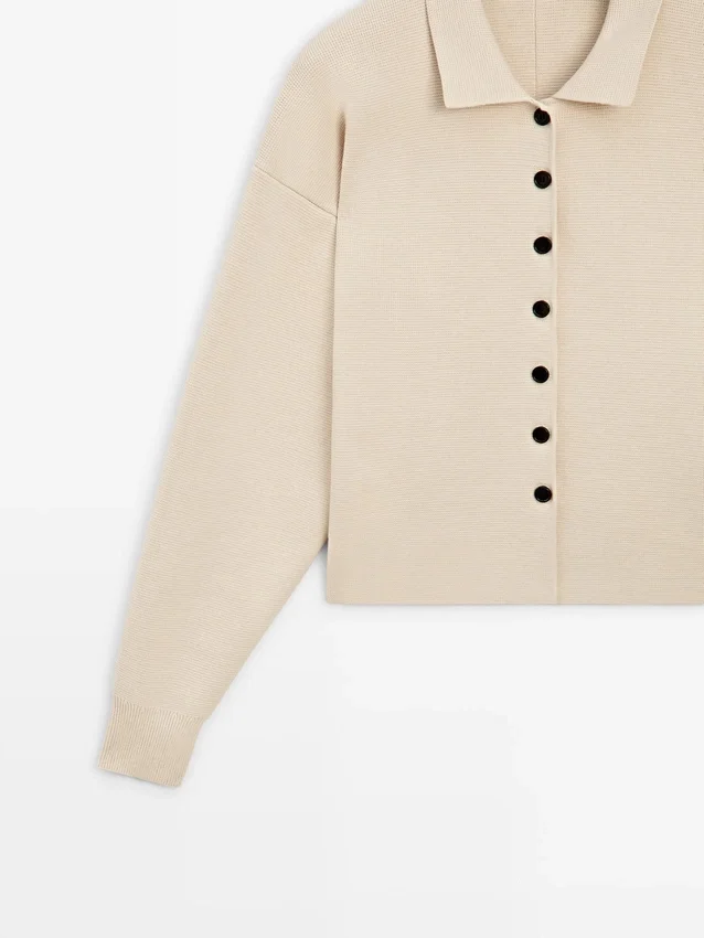 Katoenen gebreid vest met polokraag Katoenen gebreid vest met polokraag