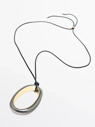 Ketting met ovale hanger