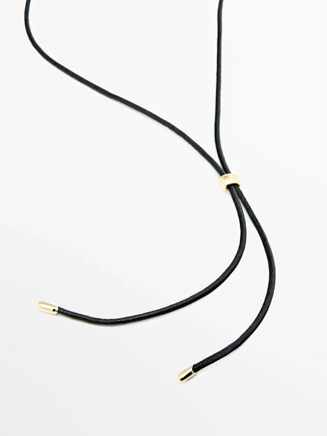 Ketting met ovale hanger Ketting met ovale hanger