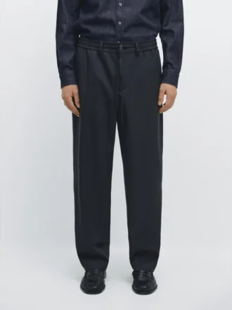 Koele broek met woltextuur