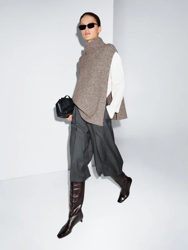 Lange wollen bermuda met coupenaden Lange wollen bermuda met coupenaden