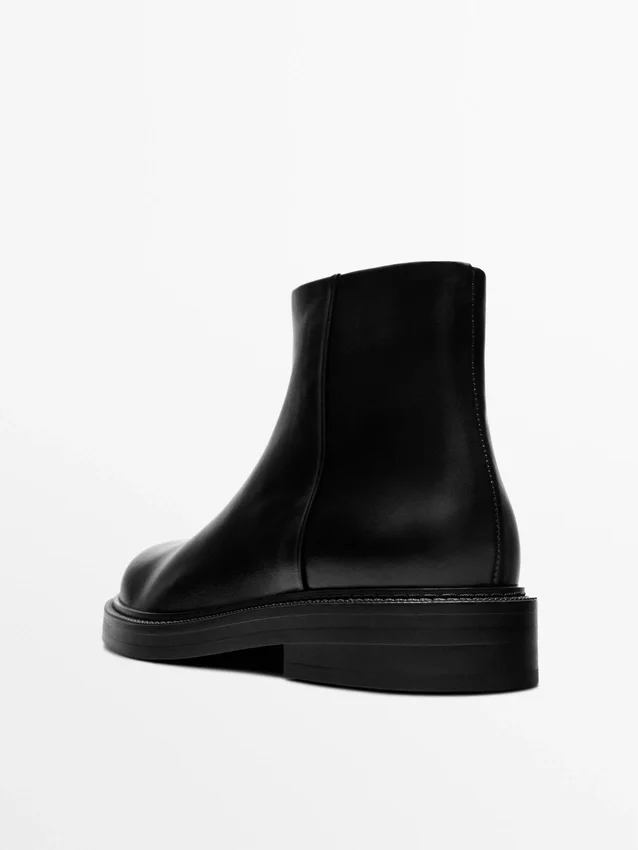 Leren enkellaarzen met suède voering Leren enkellaarzen met suède voering