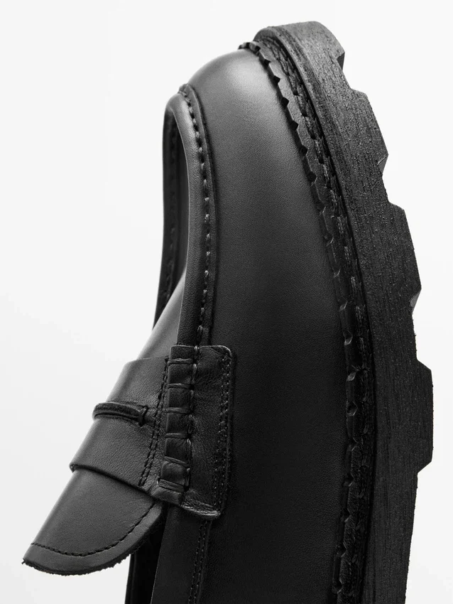 Leren loafers met trackzool en penny-riempje Leren loafers met trackzool en penny-riempje