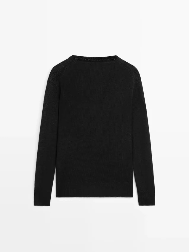 Linnen gebreide trui met V-hals Linnen gebreide trui met V-hals