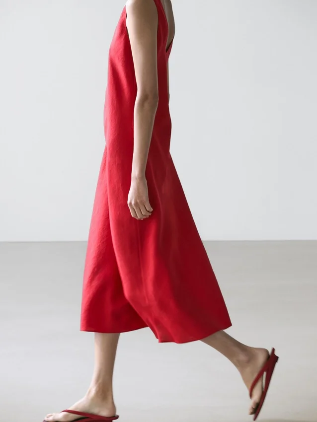 Linnen midi-jurk met bandjes Linnen midi-jurk met bandjes