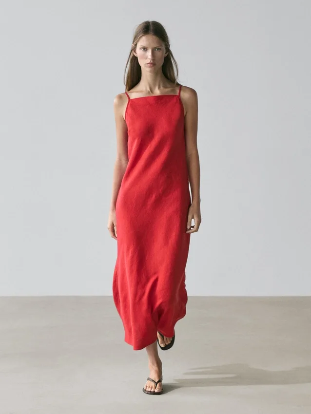 Linnen midi-jurk met rechte halslijn Linnen midi-jurk met rechte halslijn