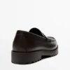 Loafers met moc-neus en profielzool