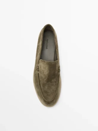 Loafers van gespleten leer