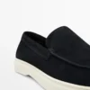 Loafers van gespleten leer met moc-neus