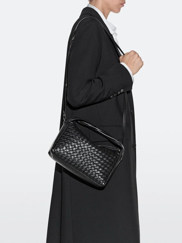 Medium geweven nappalederen tas Medium geweven nappalederen tas