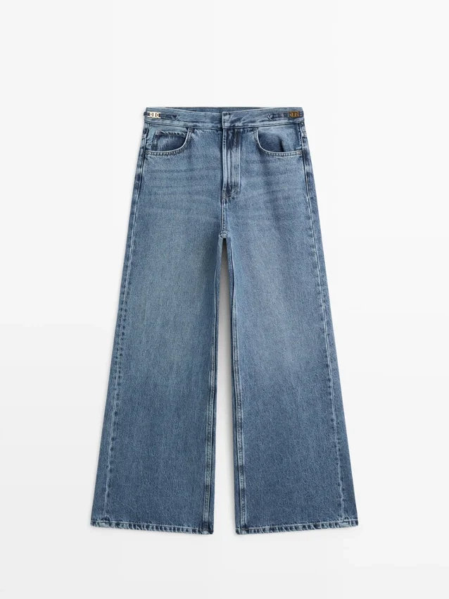 Mid-rise bell bottom jeans Mid-rise bell bottom jeans