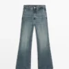 Mid-rise bell bottom jeans Mid-rise bell bottom jeans