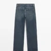 Mid-rise jeans met wijde pijpen