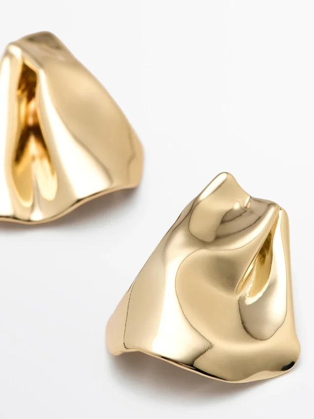 Middelgrote oorbellen met plooien Middelgrote oorbellen met plooien